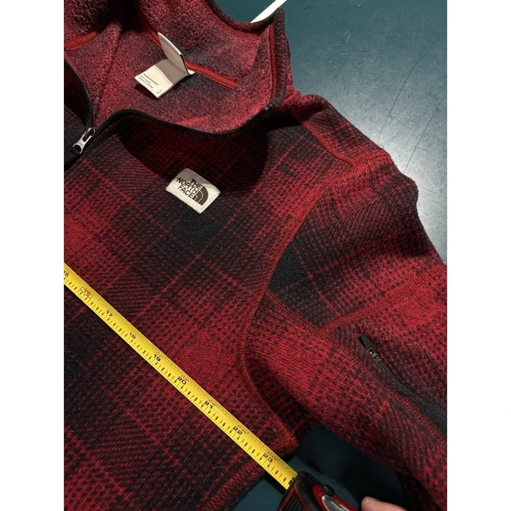 The North Face Gordon Lyons Fleece Pullover Sweater Large‎ Buffalo Plaid 1/4 Zip